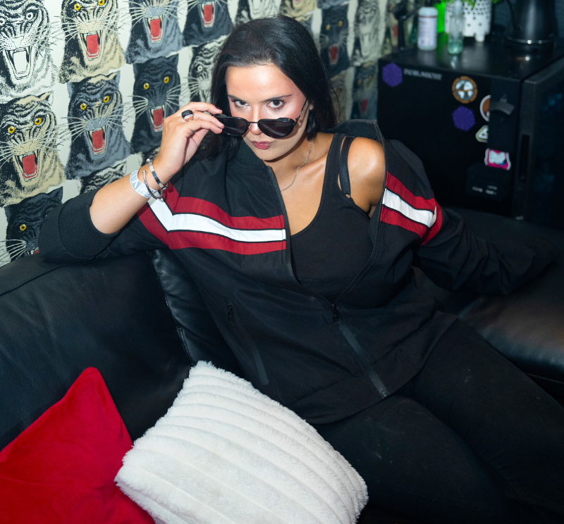 Photo of DJ Hot Girls Love House